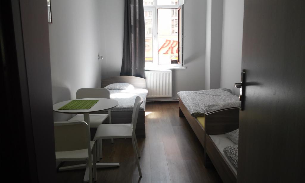 Hostel Imbir Stary Toruń Esterno foto